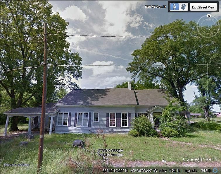 1st image of 800 W Avenue D St