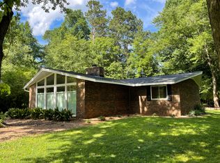 3622 Windy Hill Dr, Gainesville, GA 30504