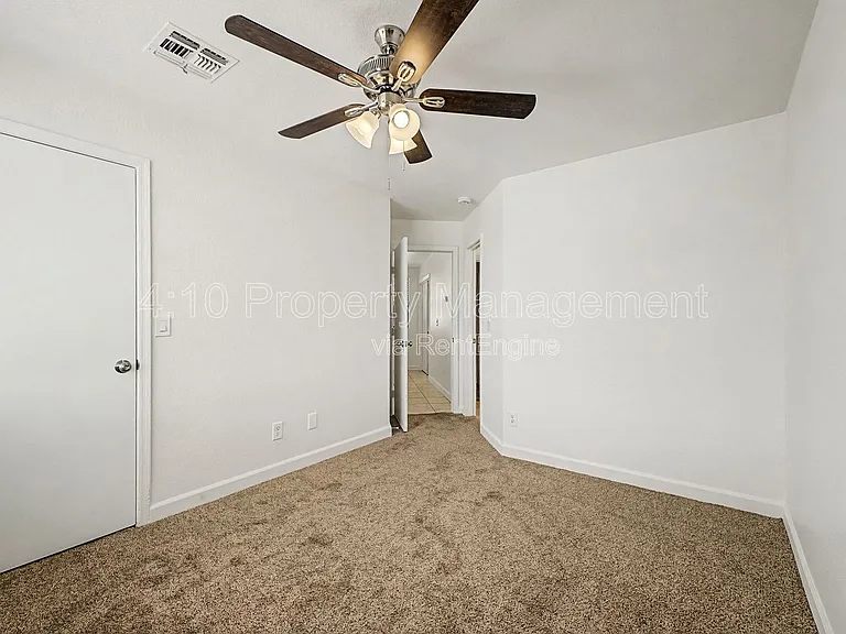 280 S Elizabeth Way #37 — Photo 13
