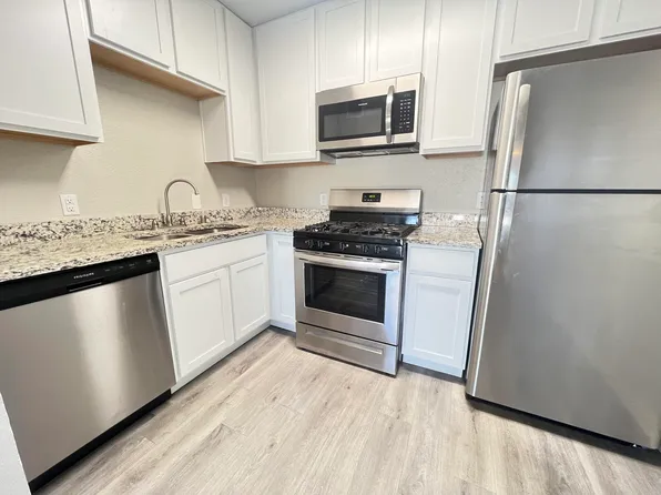 3405 Gibson Blvd SE, Albuquerque, NM 87106