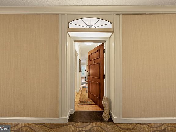 4th image of 801 S Pitt St APT 418