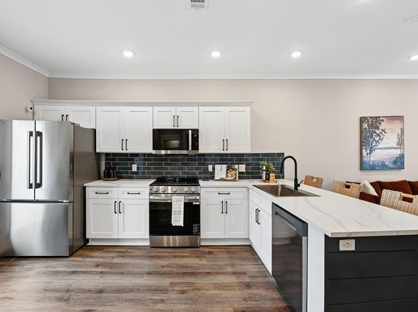 900 Pointe Grand Way #8-8301