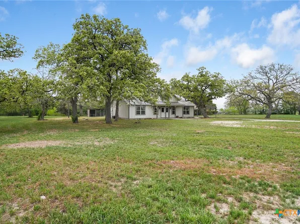 1022 County Road 111, Giddings, TX 78942