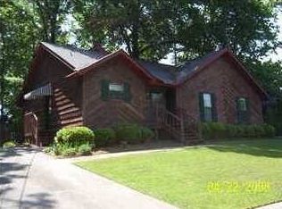 3304 Hillcrest Ln, Montgomery, AL 36109
