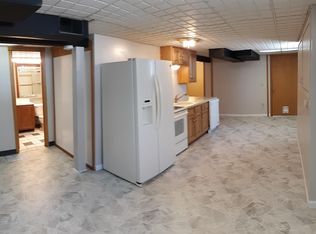 120 N Ellen St #B, Cedar Falls, IA 50613