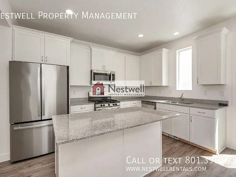 7952 S 5440 W — Photo 5
