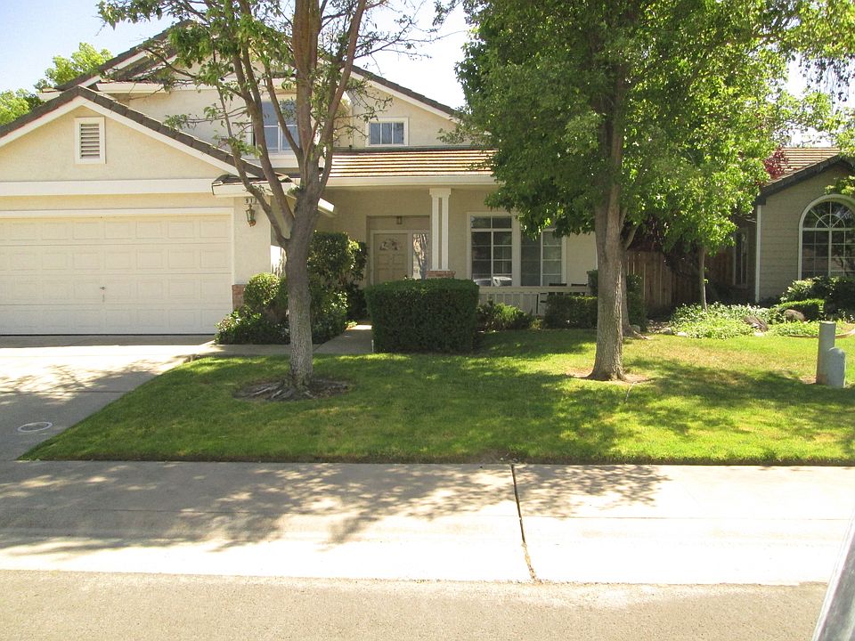 Photo of front of home