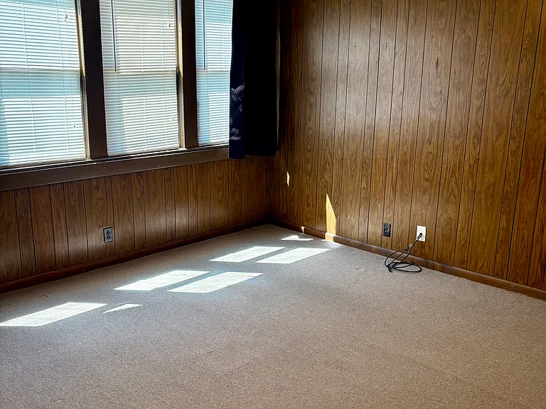 118 N Spring St #1 — Photo 2
