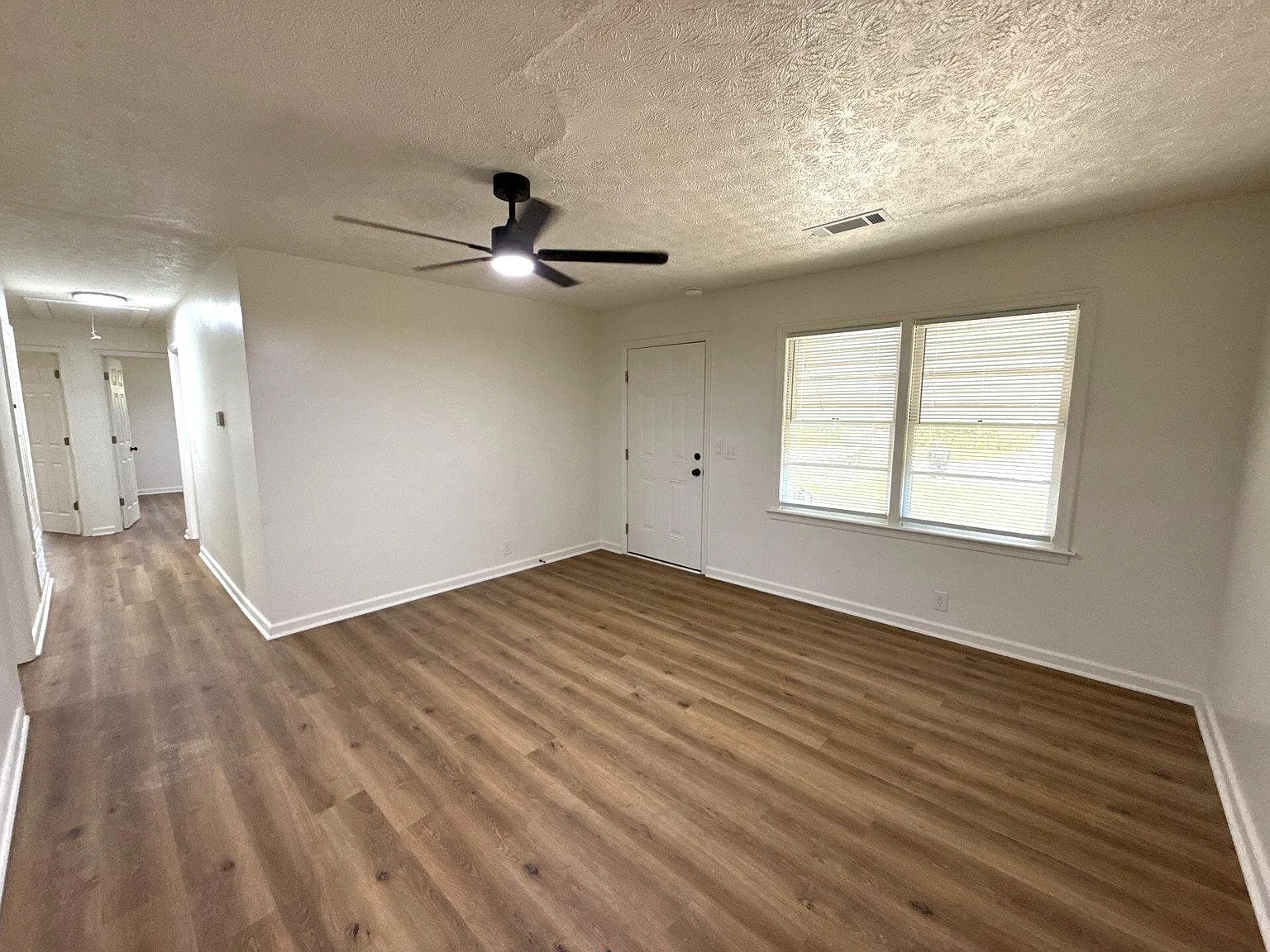 2309 Ginny Ave — Photo 3