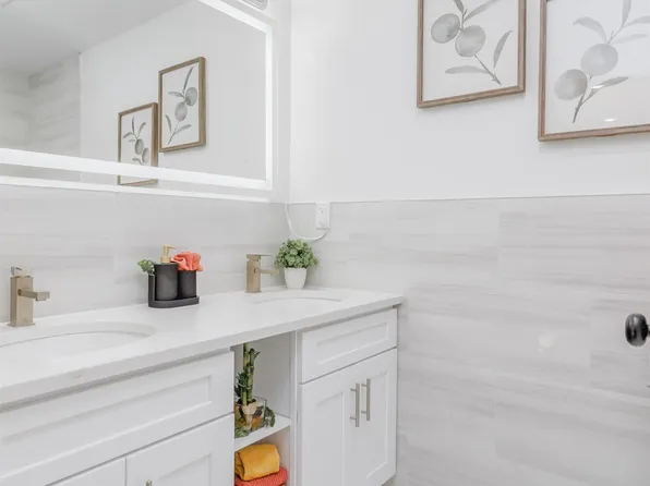 85 Myrtle Avenue image 9 of 50