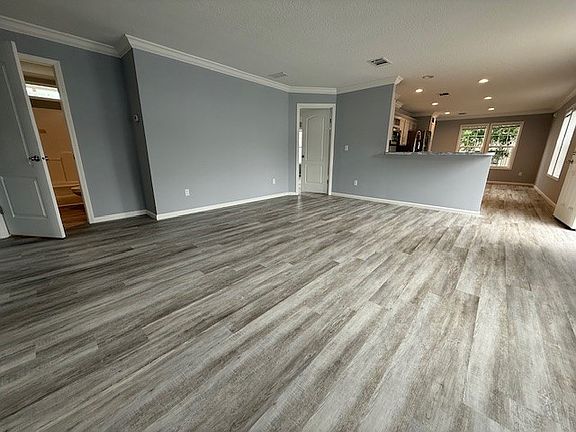 3rd image of 1500 W Highland St #121