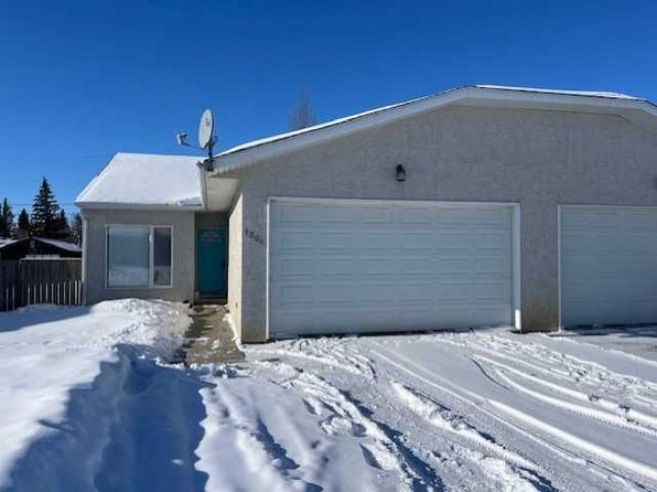 120A 4th St E, Lashburn, SK S0M 1H0