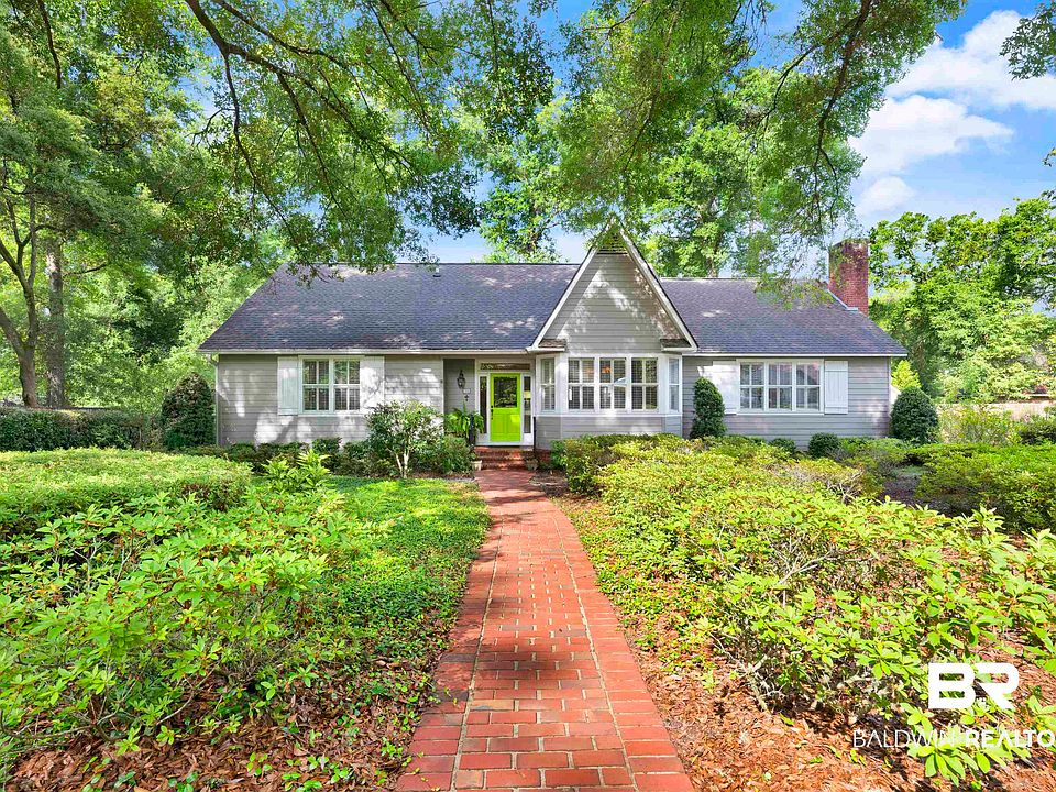 1st image of 706 Holly Dr