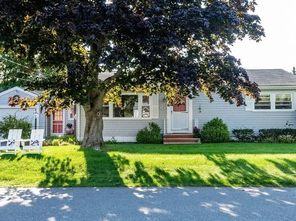 15 Crescent View Ave, Cape Elizabeth, ME 04107