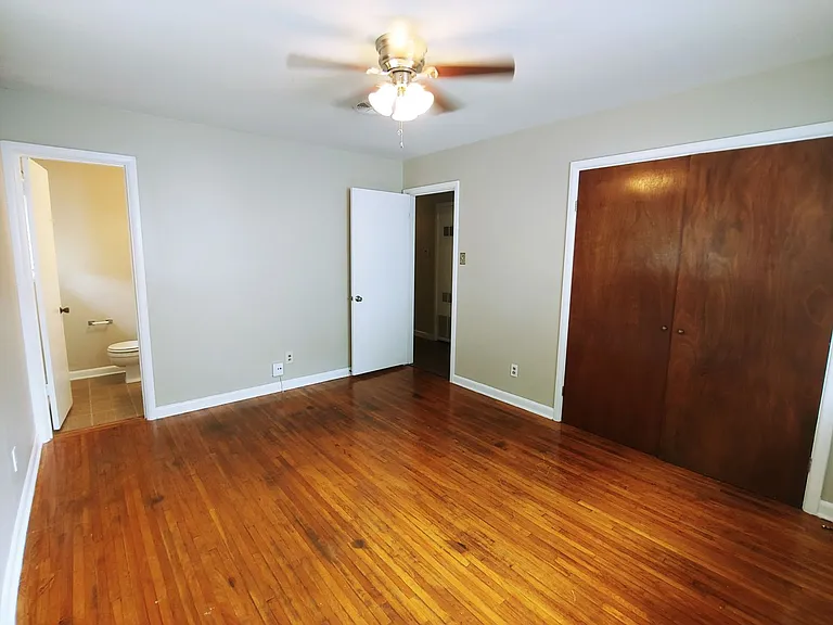 10005 Raymond Dr — Photo 11