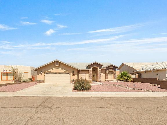 2nd image of 10572 E 37th Pl
