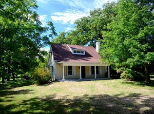 16951 N Route U, Centralia, MO 65240