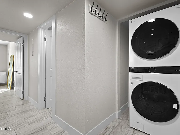10628 Springwood Dr #D — Photo 12