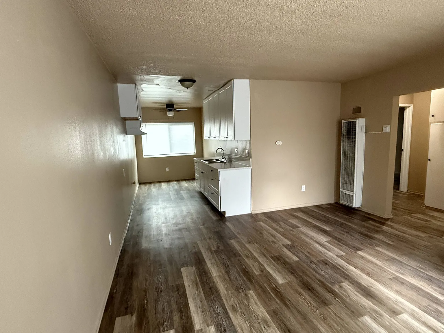 15319 South White Avenue - M — Photo 1