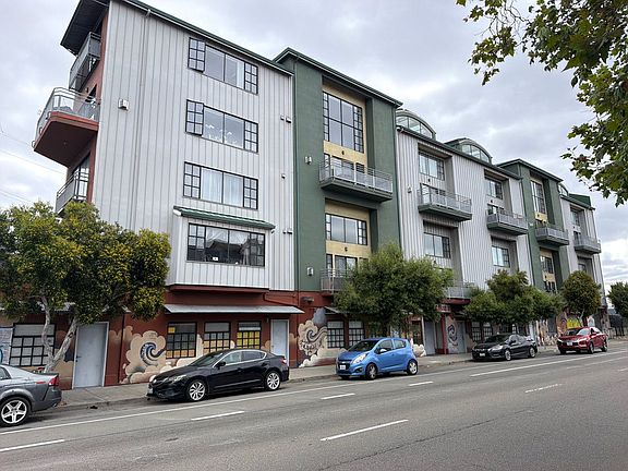 3rd image of 850 W Grand Ave APT 7