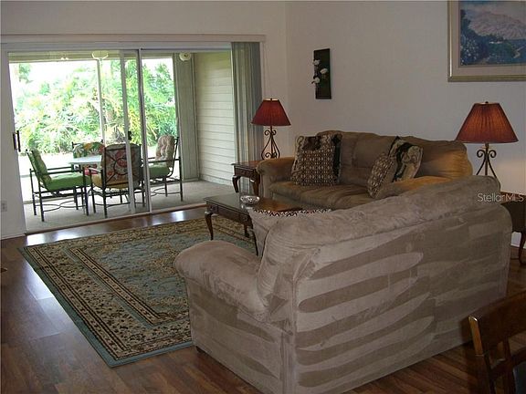 5th image of 2427 New Haven Cir #65