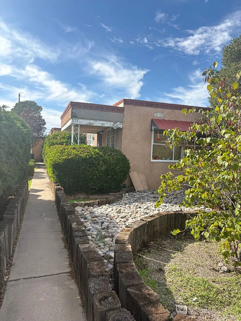 633 Monroe Apartments — Photo 1
