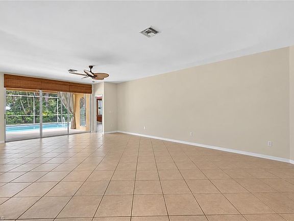 4th image of 9900 Colonial WALK N