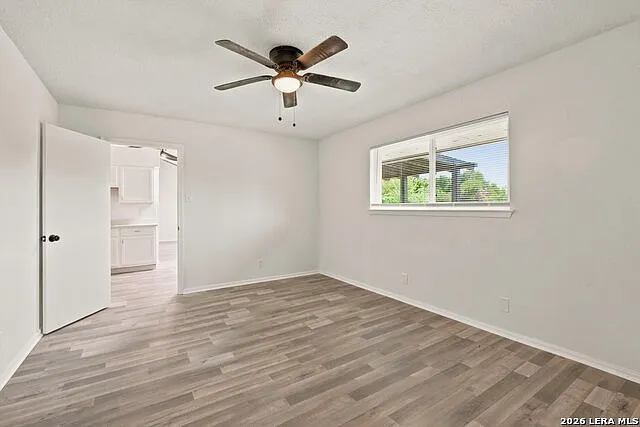 502 Moorside Dr — Photo 15