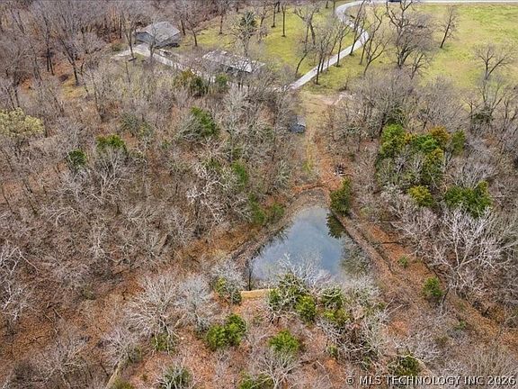 4th image of 14261 E 425th Rd