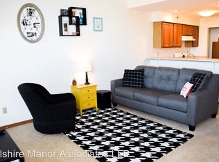 7930 Harwood Ave APT 318, Wauwatosa, WI 53213