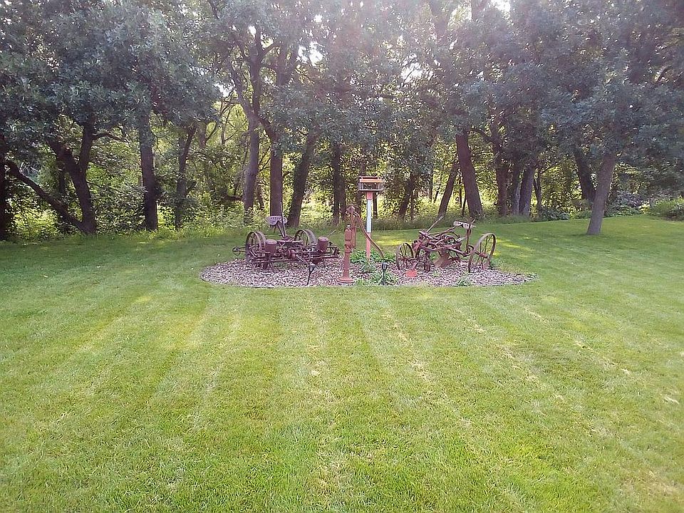 2nd image of 3419 Peterson Pkwy N