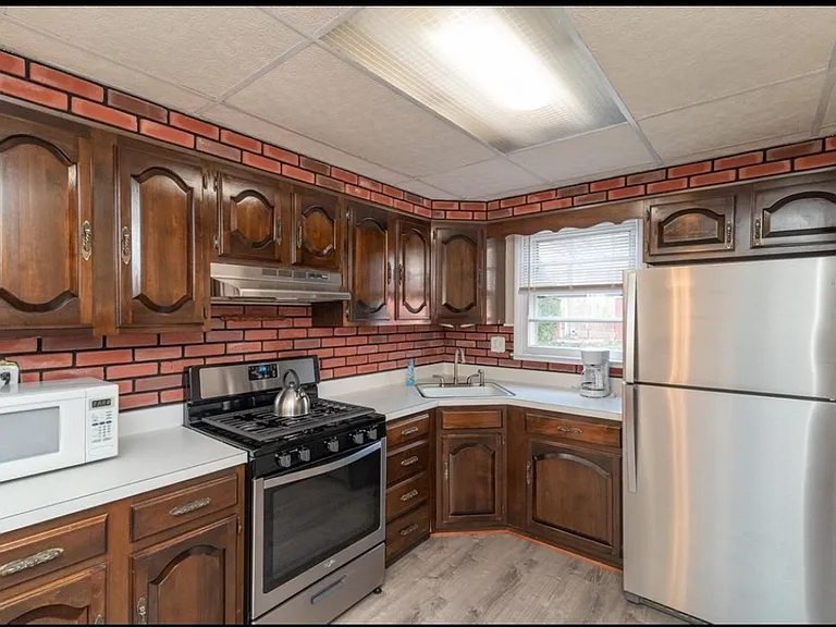 2515 English Creek Ave — Photo 8