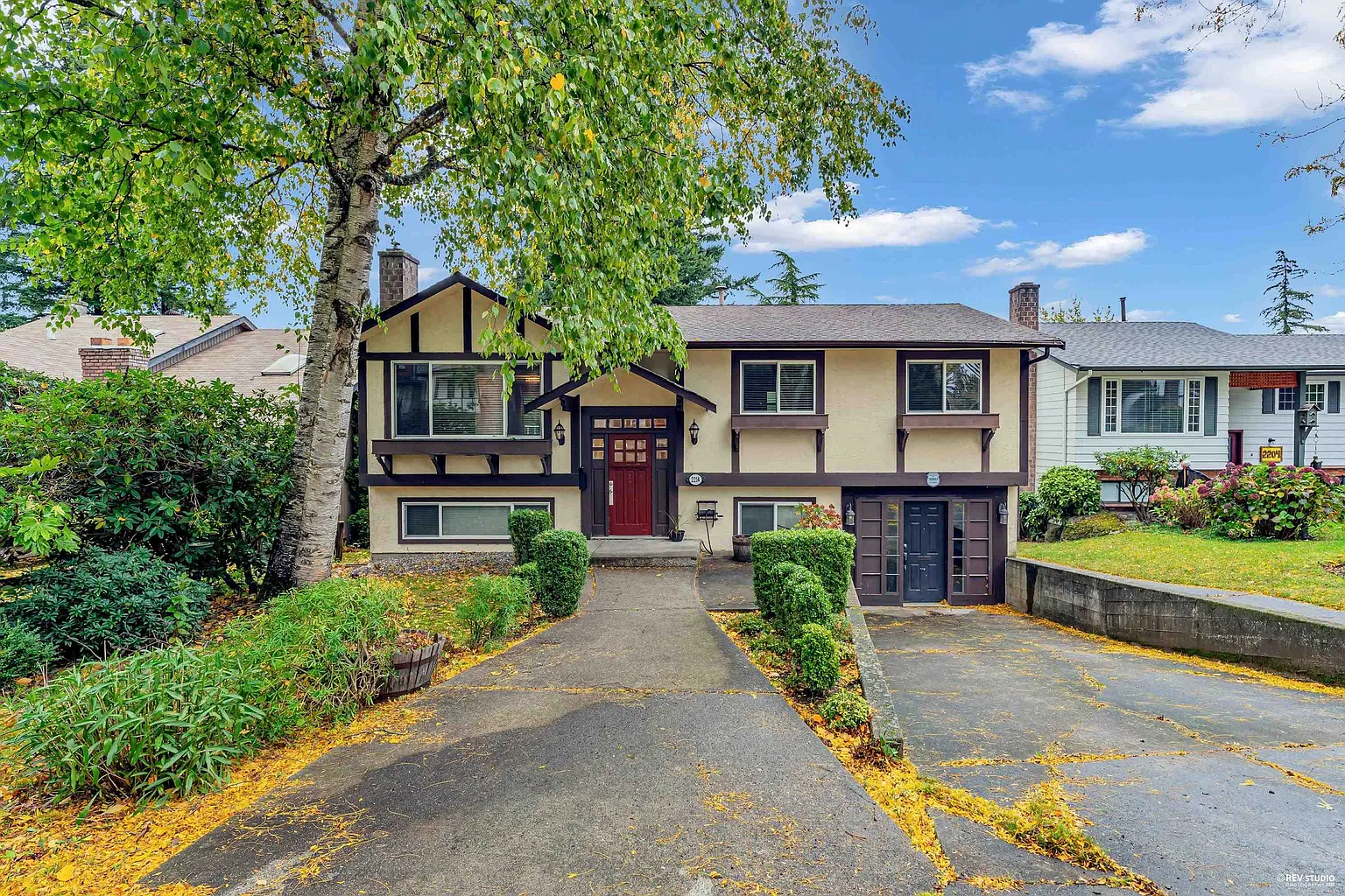2214 153a St photo 1