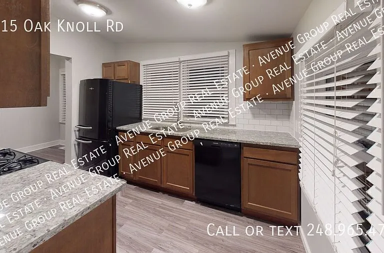 4015 Oak Knoll Rd — Photo 2
