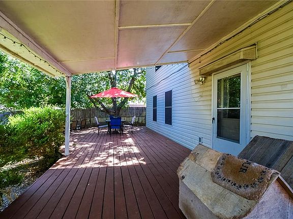 2nd image of 827 Bigfork Dr
