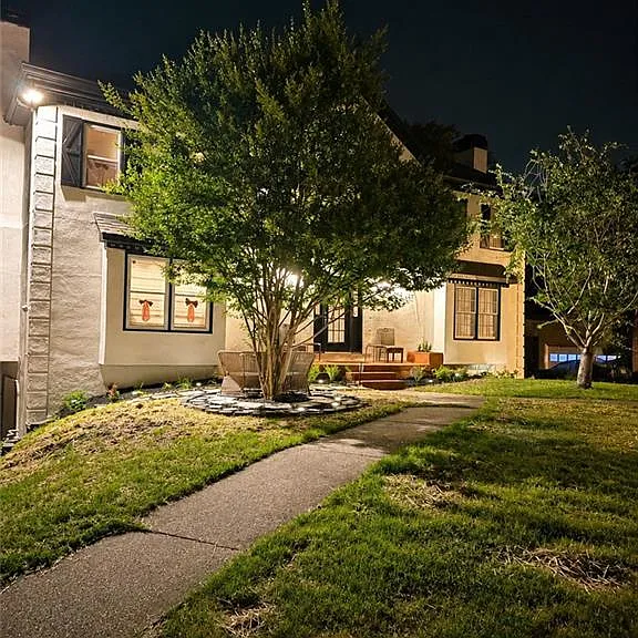 8945 Carroll Manor Dr — Photo 34
