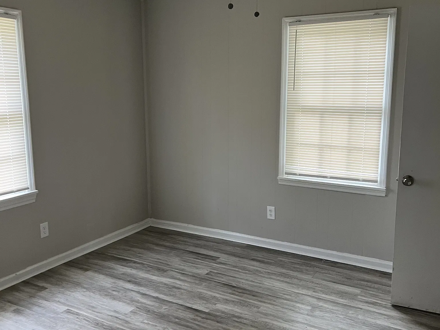 202 Dix Street - 1 — Photo 2