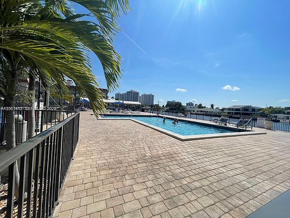 3rd image of 2049 S Ocean Dr APT 1504