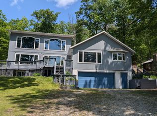 6876 Shoreline Dr, Lewiston, MI 49756