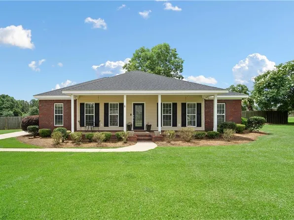 8375 S Wind Dr N, Irvington, AL 36544