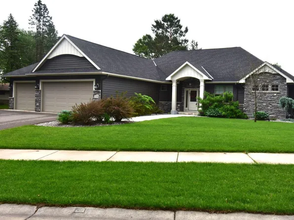 1926 Cloud Dr NE, Blaine, MN 55449