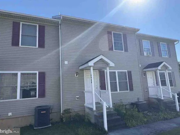 2458 Baker St, Harrisburg, PA 17103