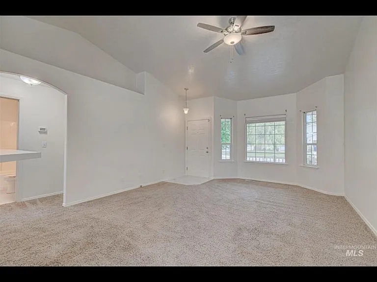 1400 W Hasket Ct — Photo 3