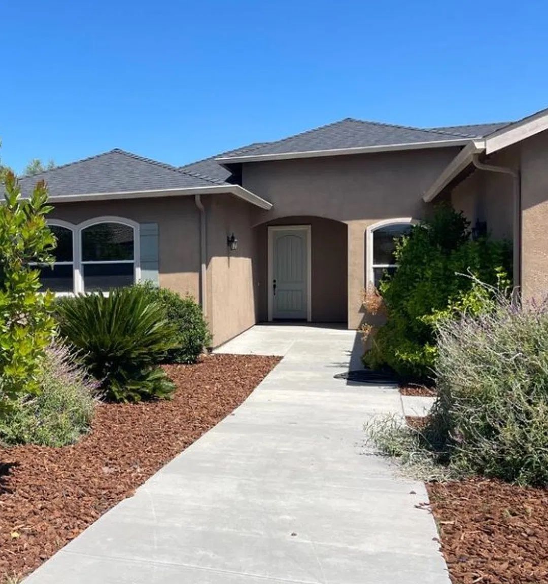 4 bed, 2100 sqft, $4,500 — Photo 4