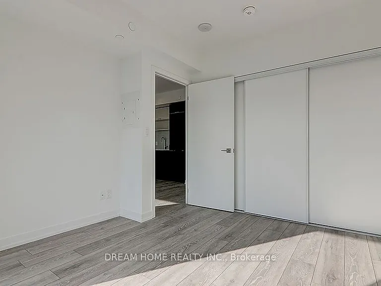 159 Wellesley St E #3304 — Photo 20