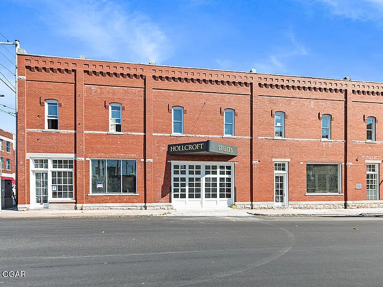 401 Virginia Ave #101 — Photo 1