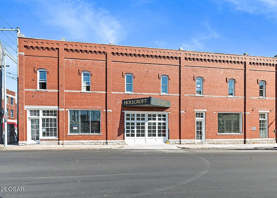 401 Virginia Ave #103