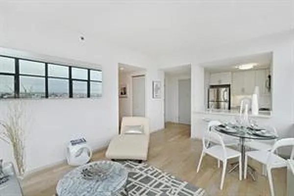 Rented by Corcoran | media 34