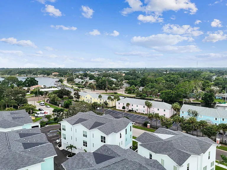 3826 Pompano Dr SE — Photo 99