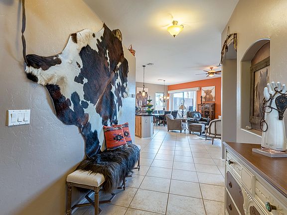 4th image of 2637 E Big View Dr